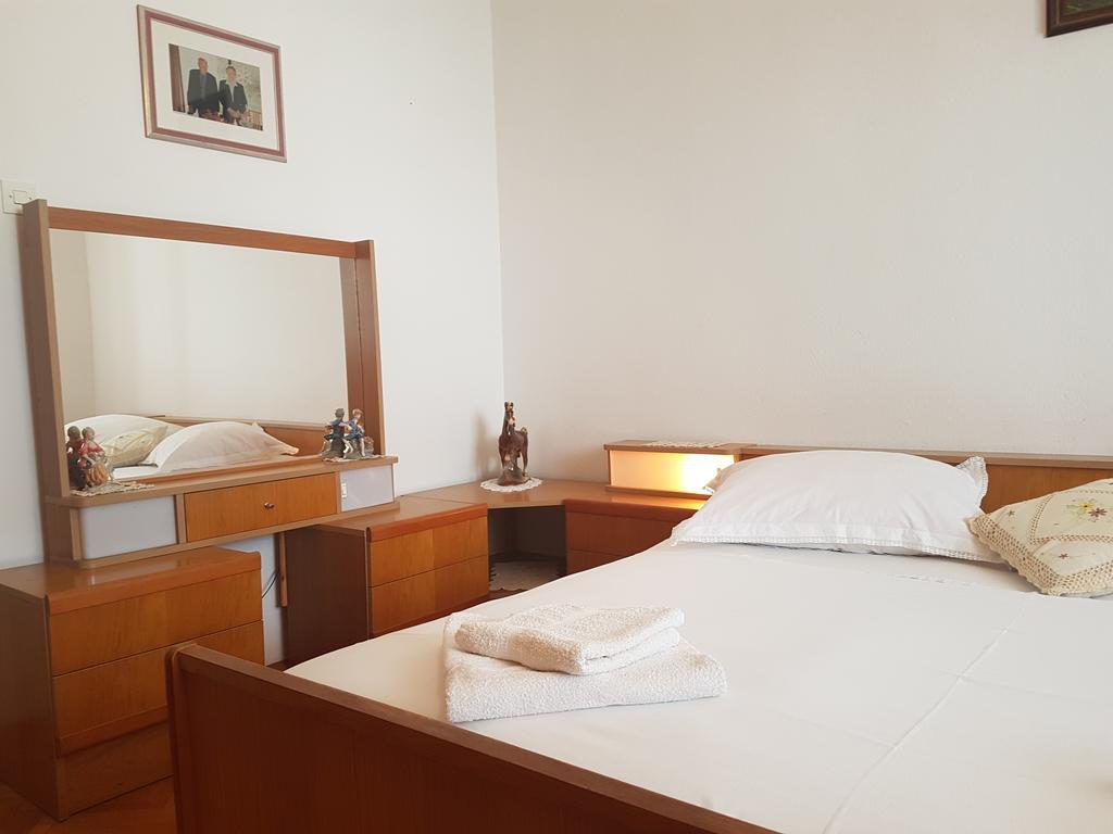 Apartments Coko Omiš Kültér fotó