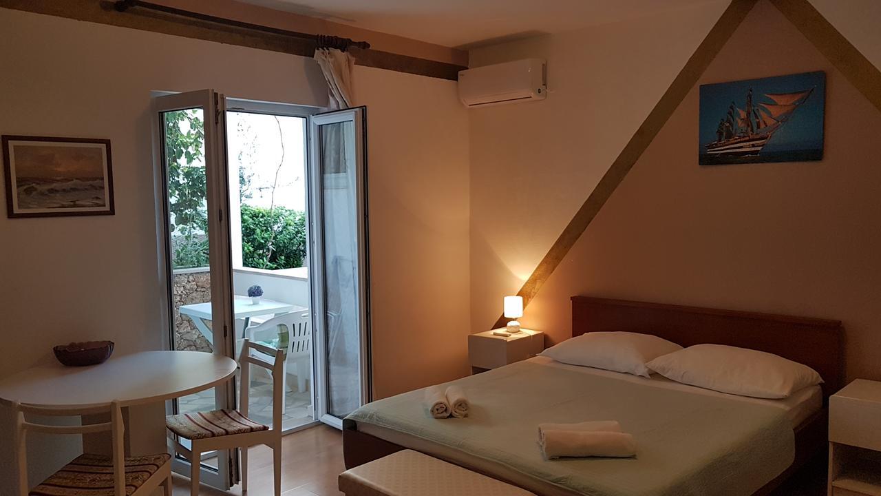 Apartments Coko Omiš Kültér fotó